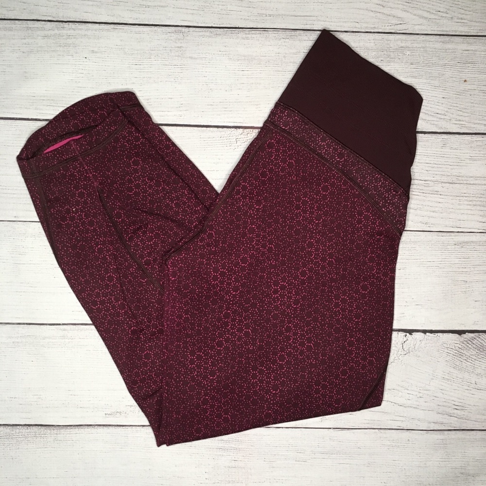 Lululemon Shake It Out crop yoga pants